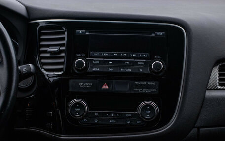 Mitsubishi Outlander III рестайлинг 3, 2013 год, 1 100 000 рублей, 13 фотография
