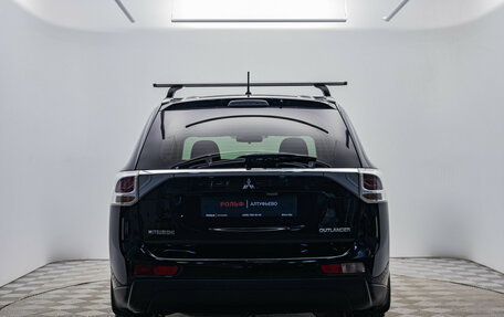 Mitsubishi Outlander III рестайлинг 3, 2013 год, 1 100 000 рублей, 4 фотография