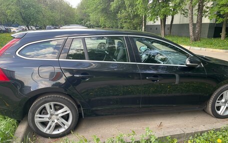 Volvo V60 I, 2011 год, 990 000 рублей, 1 фотография