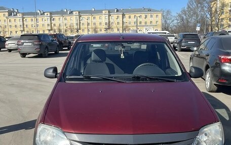 Renault Logan I, 2013 год, 370 000 рублей, 1 фотография