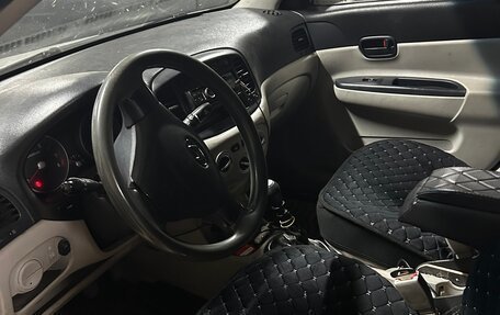 Hyundai Verna II, 2007 год, 410 000 рублей, 2 фотография