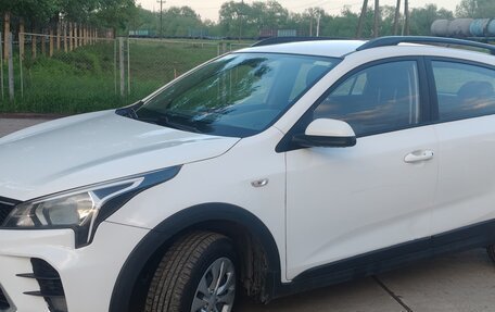 KIA Rio IV, 2021 год, 1 010 000 рублей, 2 фотография
