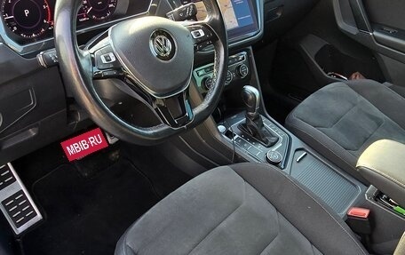Volkswagen Tiguan II, 2018 год, 2 650 000 рублей, 13 фотография