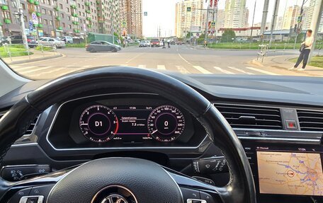 Volkswagen Tiguan II, 2018 год, 2 650 000 рублей, 20 фотография