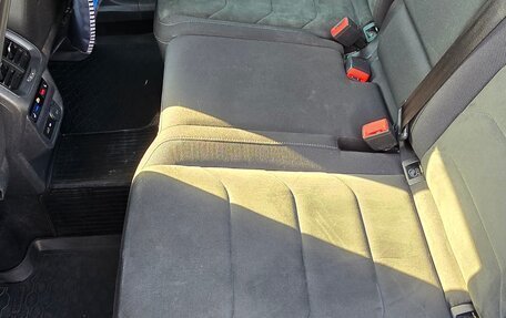 Volkswagen Tiguan II, 2018 год, 2 650 000 рублей, 19 фотография