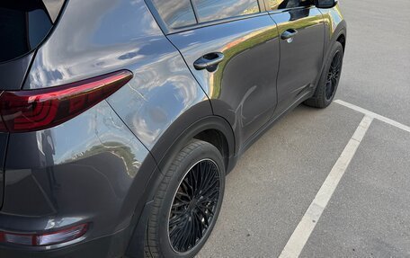 KIA Sportage IV рестайлинг, 2017 год, 2 100 000 рублей, 5 фотография