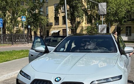 BMW 7 серия, 2023 год, 15 700 000 рублей, 10 фотография