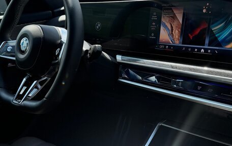 BMW 7 серия, 2023 год, 15 700 000 рублей, 12 фотография