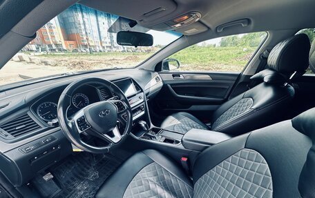 Hyundai Sonata VII, 2019 год, 1 850 000 рублей, 12 фотография