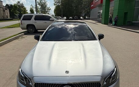 Mercedes-Benz E-Класс, 2017 год, 3 600 000 рублей, 5 фотография