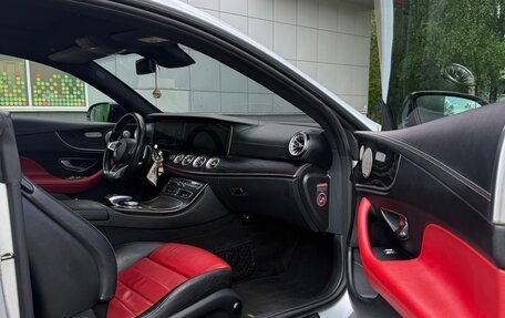 Mercedes-Benz E-Класс, 2017 год, 3 600 000 рублей, 8 фотография