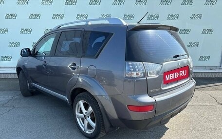 Mitsubishi Outlander III рестайлинг 3, 2008 год, 925 000 рублей, 4 фотография