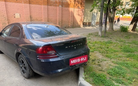 Dodge Stratus II, 2004 год, 180 000 рублей, 3 фотография
