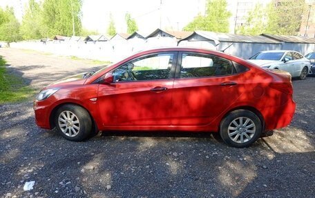 Hyundai Solaris II рестайлинг, 2011 год, 830 000 рублей, 10 фотография