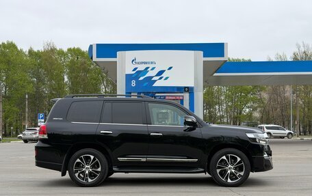 Toyota Land Cruiser 200, 2021 год, 9 985 000 рублей, 7 фотография