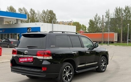 Toyota Land Cruiser 200, 2021 год, 9 985 000 рублей, 6 фотография