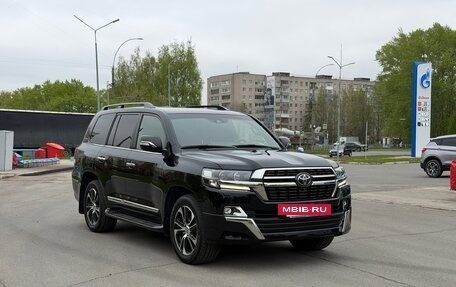 Toyota Land Cruiser 200, 2021 год, 9 985 000 рублей, 8 фотография