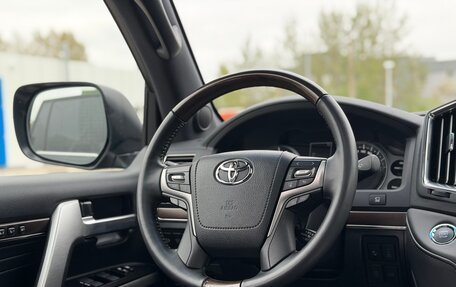 Toyota Land Cruiser 200, 2021 год, 9 985 000 рублей, 22 фотография
