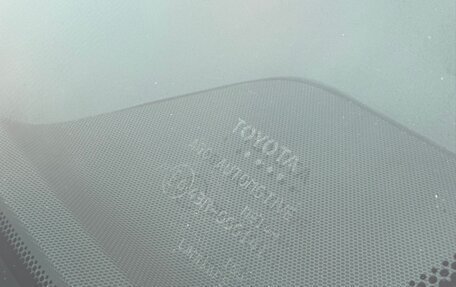 Toyota Land Cruiser 200, 2021 год, 9 985 000 рублей, 31 фотография