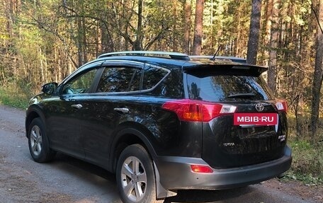 Toyota RAV4, 2014 год, 2 280 000 рублей, 4 фотография