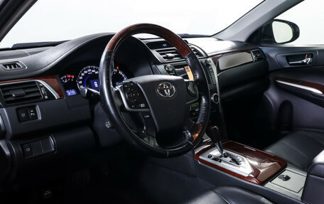 Toyota Camry, 2012 год, 1 780 000 рублей, 15 фотография