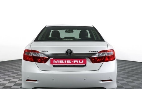 Toyota Camry, 2012 год, 1 780 000 рублей, 6 фотография