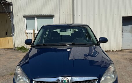 Skoda Fabia II, 2011 год, 395 000 рублей, 1 фотография