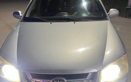 KIA Cerato I, 2006 год, 235 000 рублей, 1 фотография