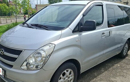 Hyundai Grand Starex Grand Starex I рестайлинг 2, 2010 год, 1 200 000 рублей, 3 фотография