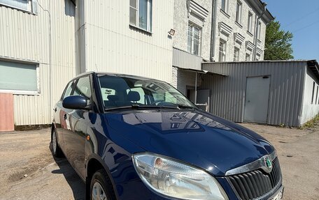 Skoda Fabia II, 2011 год, 395 000 рублей, 3 фотография