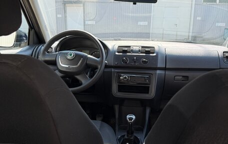 Skoda Fabia II, 2011 год, 395 000 рублей, 11 фотография