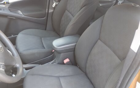 Toyota Matrix, 2009 год, 850 000 рублей, 15 фотография