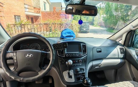 Hyundai Grand Starex Grand Starex I рестайлинг 2, 2016 год, 2 900 000 рублей, 12 фотография