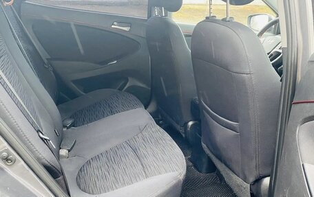 Hyundai Solaris II рестайлинг, 2015 год, 1 050 000 рублей, 8 фотография