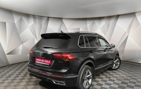 Volkswagen Tiguan II, 2021 год, 3 695 000 рублей, 2 фотография