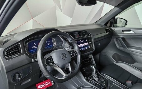 Volkswagen Tiguan II, 2021 год, 3 695 000 рублей, 19 фотография
