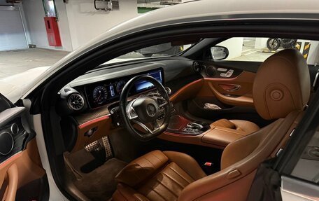Mercedes-Benz E-Класс, 2018 год, 6 000 000 рублей, 8 фотография