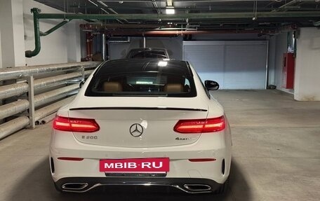 Mercedes-Benz E-Класс, 2018 год, 6 000 000 рублей, 5 фотография