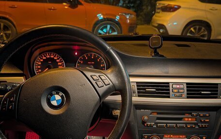 BMW 3 серия, 2006 год, 1 100 000 рублей, 24 фотография