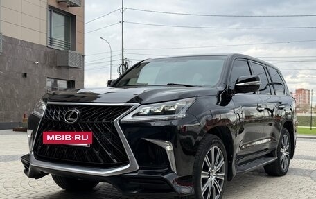 Lexus LX III, 2017 год, 8 300 000 рублей, 3 фотография
