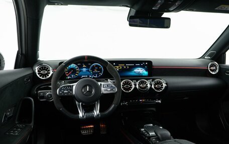 Mercedes-Benz A-Класс AMG, 2020 год, 3 836 444 рублей, 6 фотография