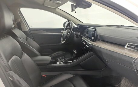 KIA K5, 2021 год, 2 450 000 рублей, 21 фотография