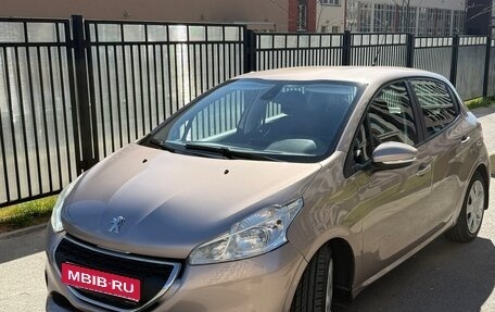 Peugeot 208 II, 2013 год, 840 000 рублей, 1 фотография