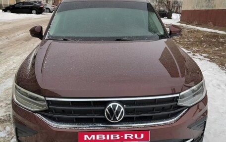 Volkswagen Tiguan II, 2021 год, 2 450 000 рублей, 1 фотография