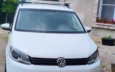 Volkswagen Touran III, 2014 год, 900 000 рублей, 1 фотография