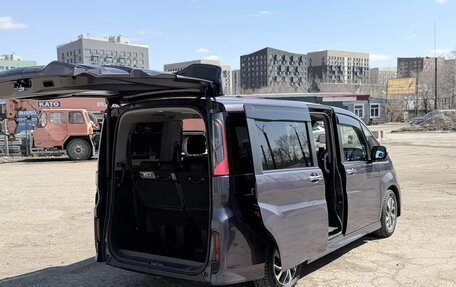 Honda Stepwgn IV, 2016 год, 1 750 000 рублей, 5 фотография