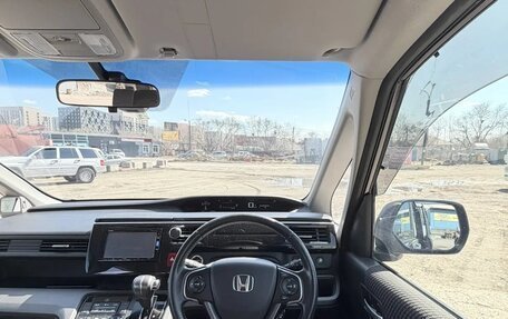 Honda Stepwgn IV, 2016 год, 1 750 000 рублей, 7 фотография