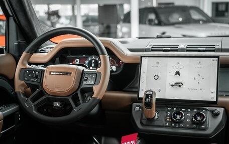 Land Rover Defender II, 2026 год, 28 700 000 рублей, 17 фотография