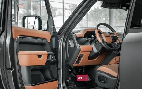Land Rover Defender II, 2026 год, 28 700 000 рублей, 15 фотография