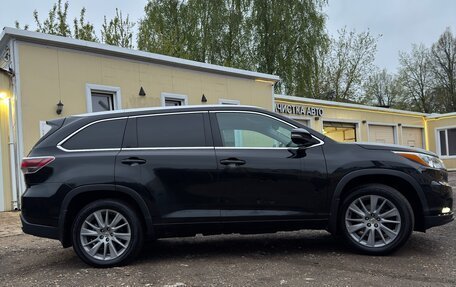 Toyota Highlander III, 2014 год, 2 999 000 рублей, 7 фотография